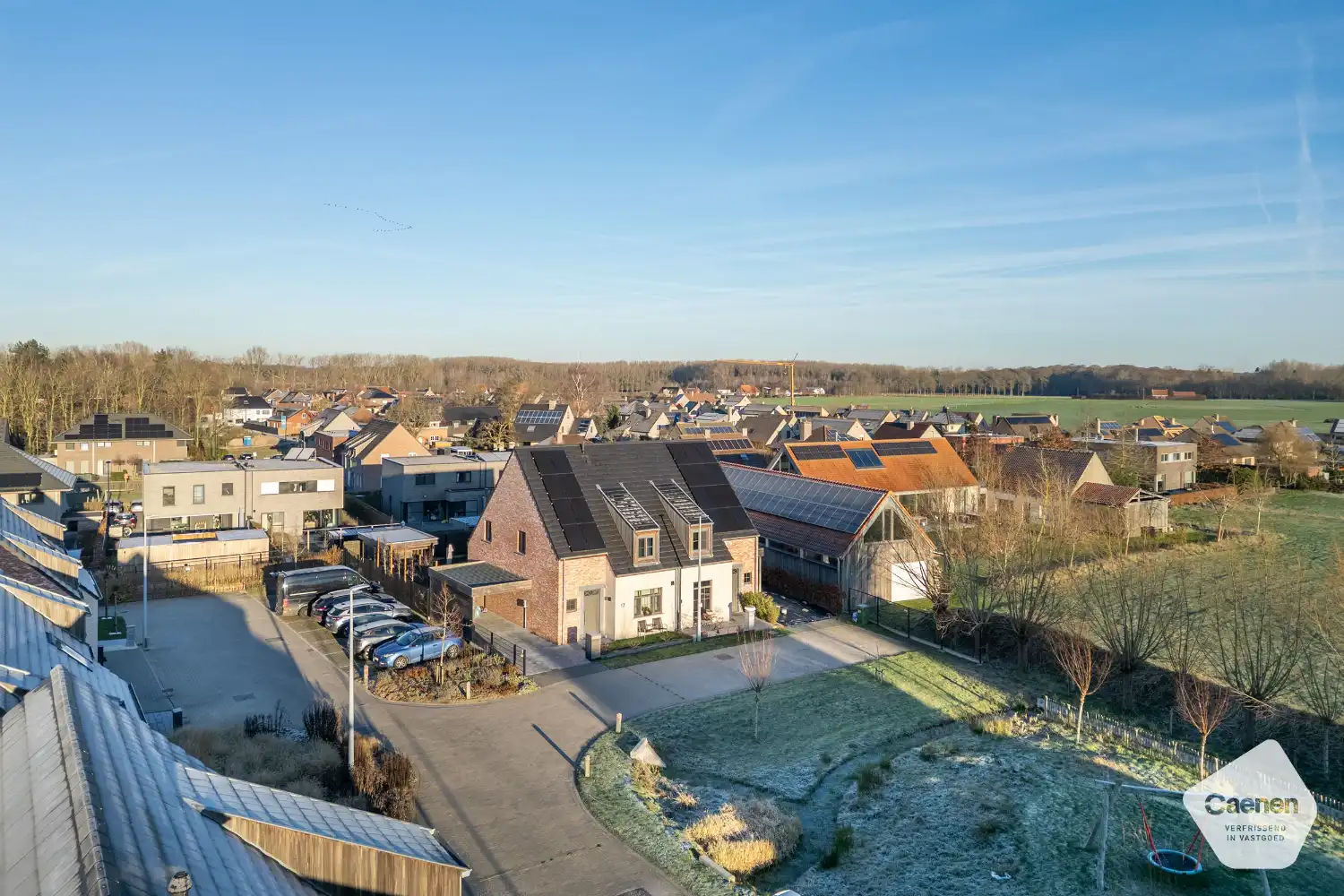 Recente instapklare woning ( BJ 2021) in een doodlopende straat met 4 slaapkamers, carport en tuin. foto 19