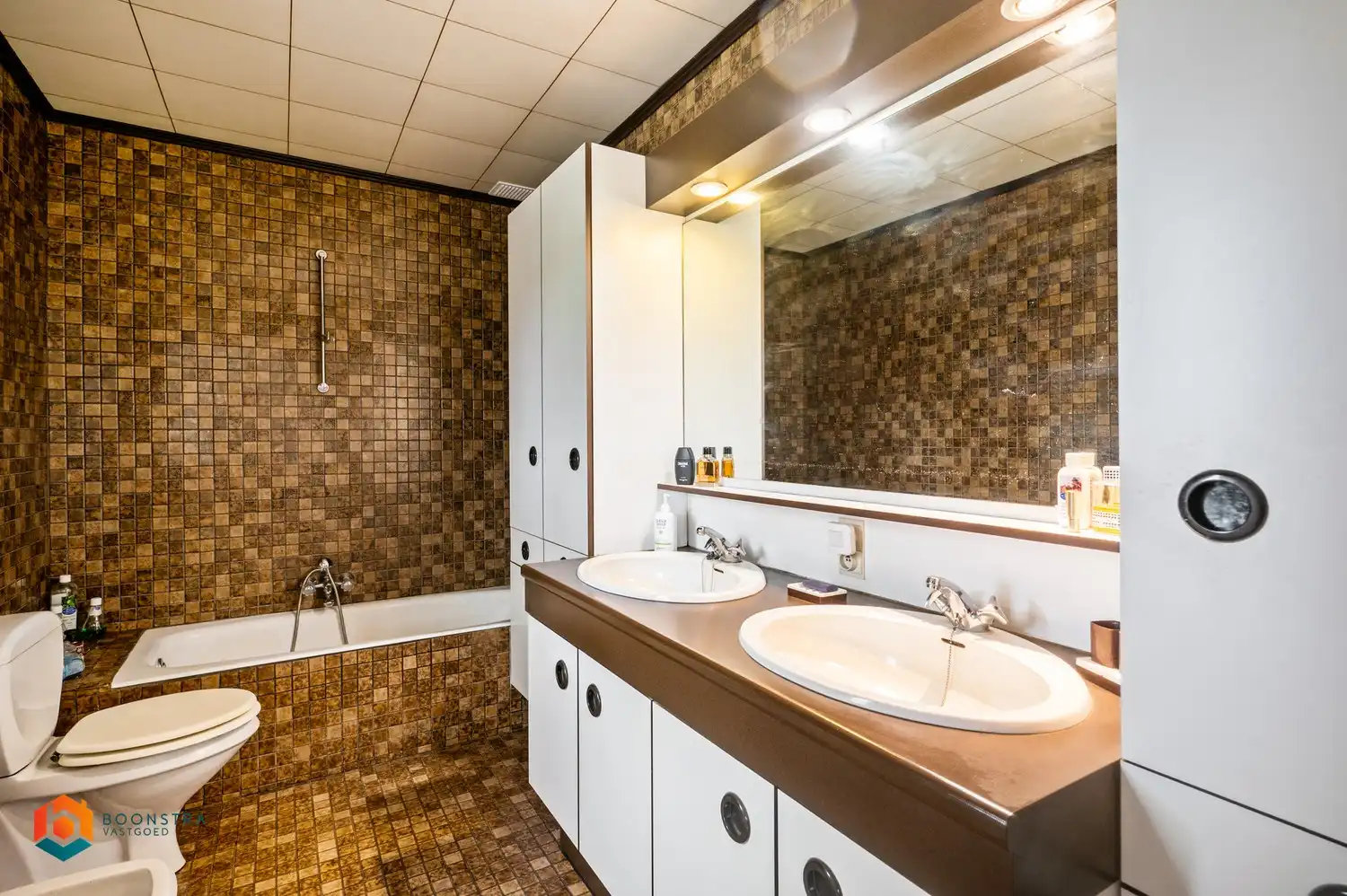 Ruime woning met 4 slpkrs, sfeervolle tuin en bijgebouw op perceel van 2206m² te Duffel foto 8