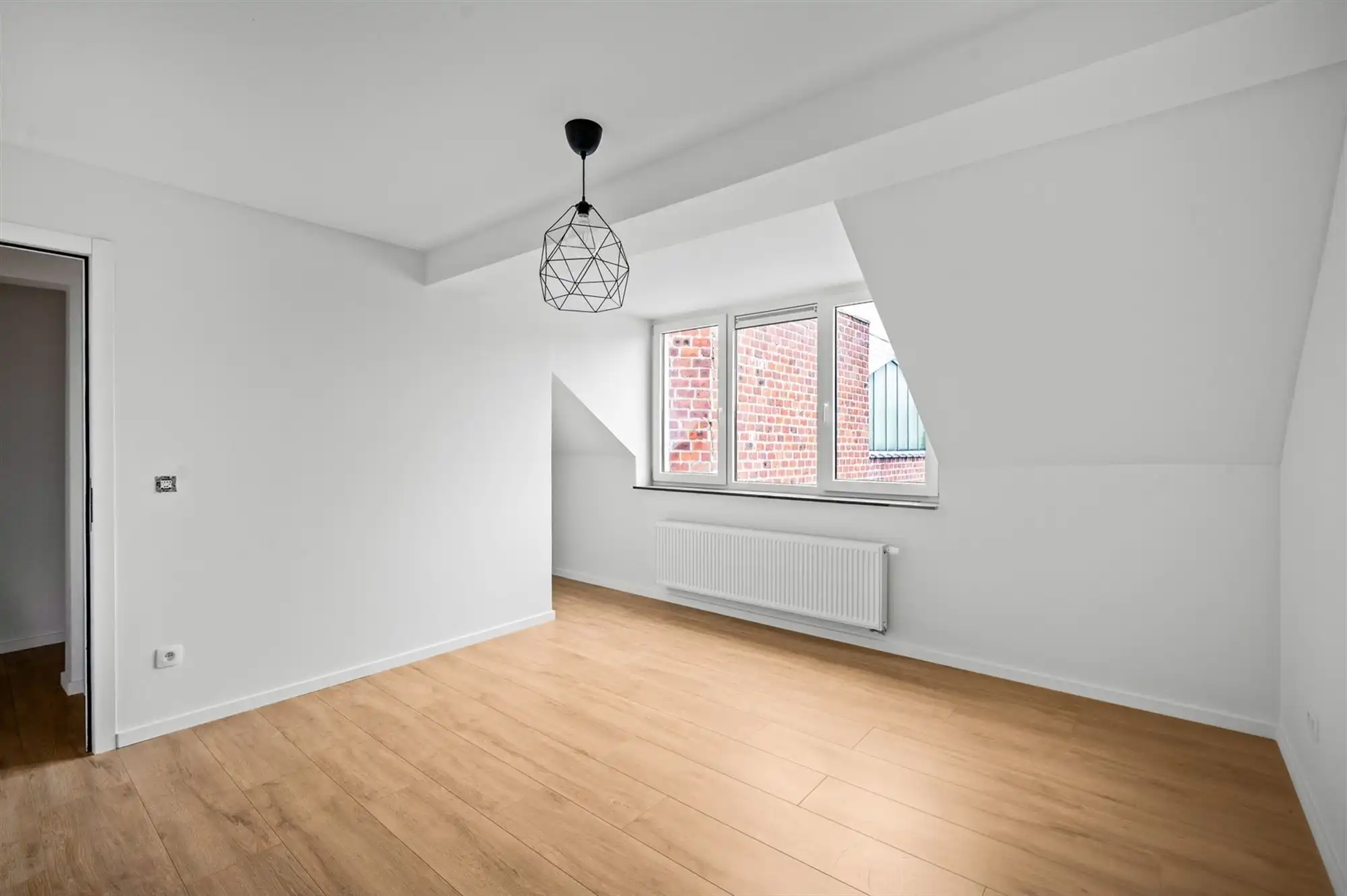 Recent gemoderniseerde, instapklare woning te Putte foto 8