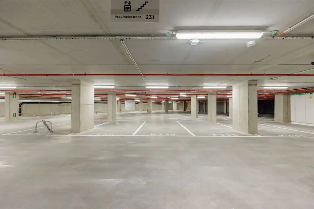 Nieuwbouwappartement met luxe terras foto 23