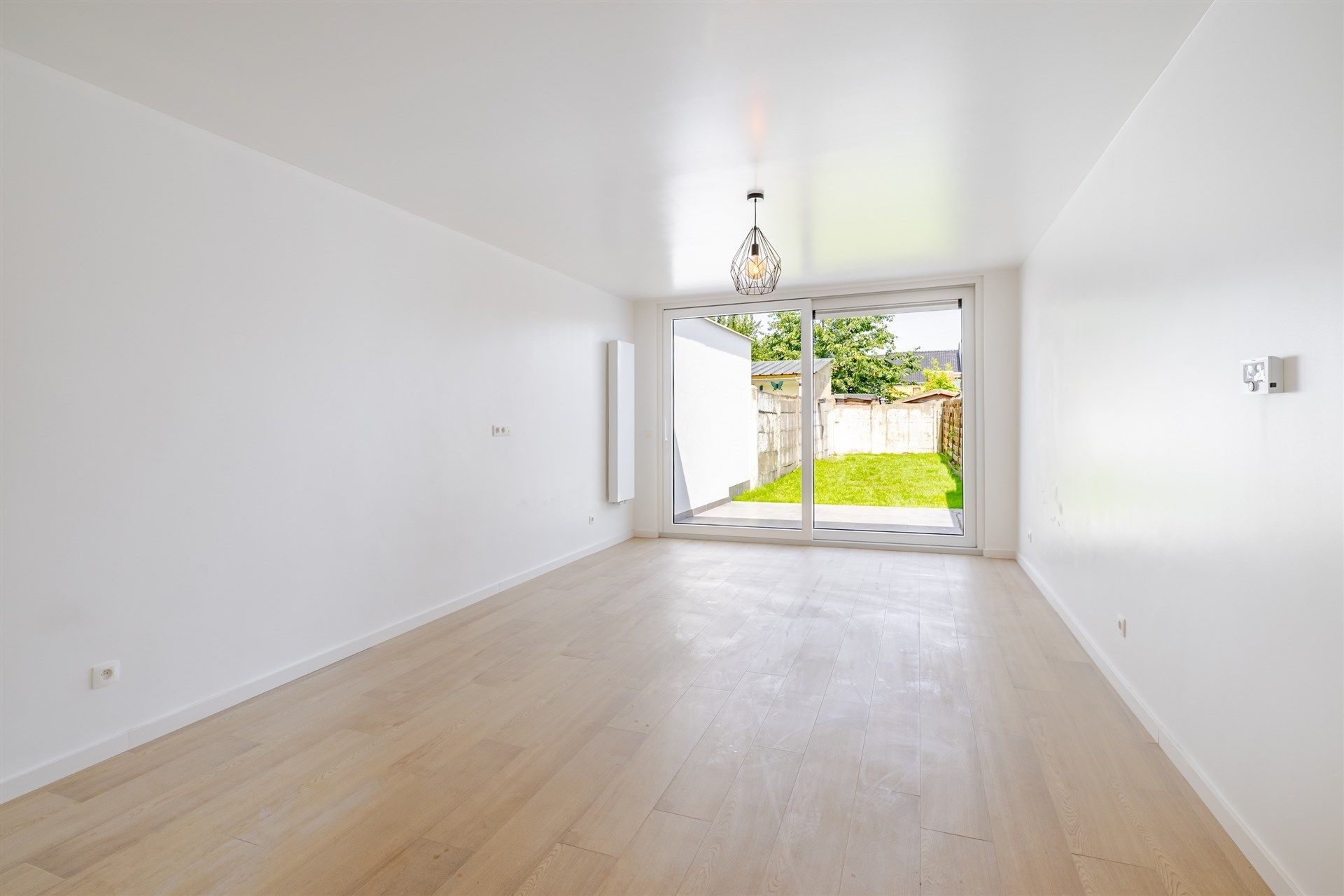 Subliem gerenoveerde woning met 3 slks en tuin foto 5