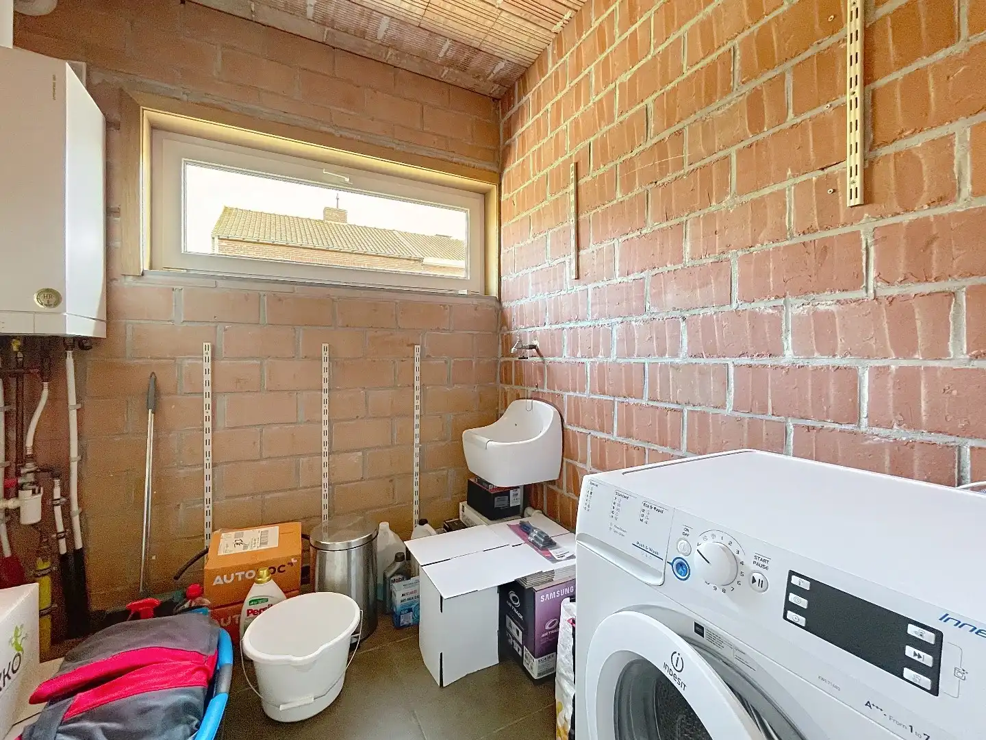 Opbrengsteigendom, bestaande uit 2 appartementen, in het centrum van Staden foto 6