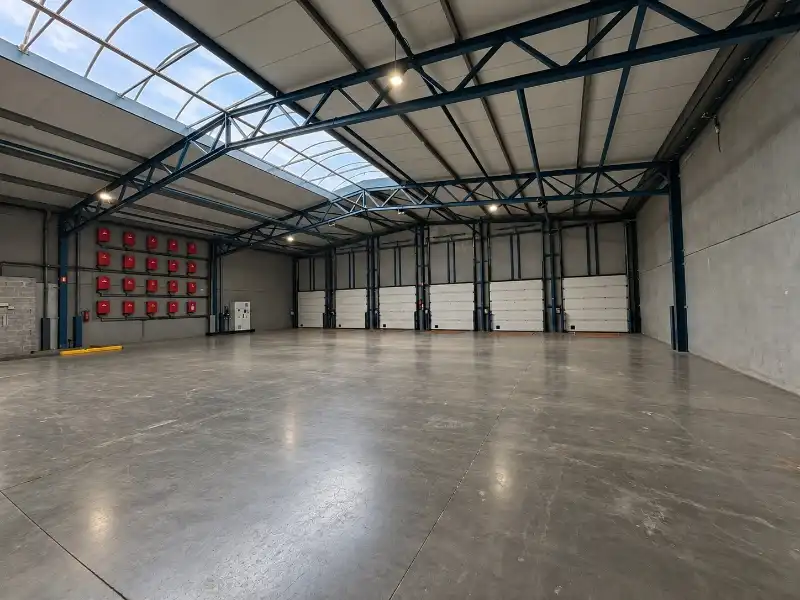 Logistiek magazijn op toplocatie te huur foto 3