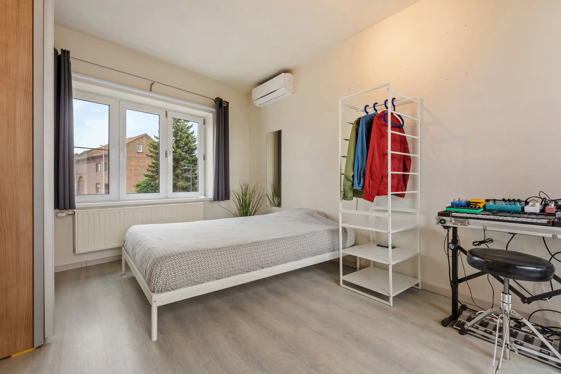 Gerenoveerde woning in charmante Zichen foto 16