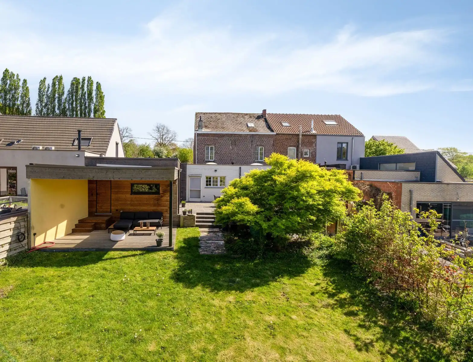 Instapklare woning met schitterende tuin  foto 2