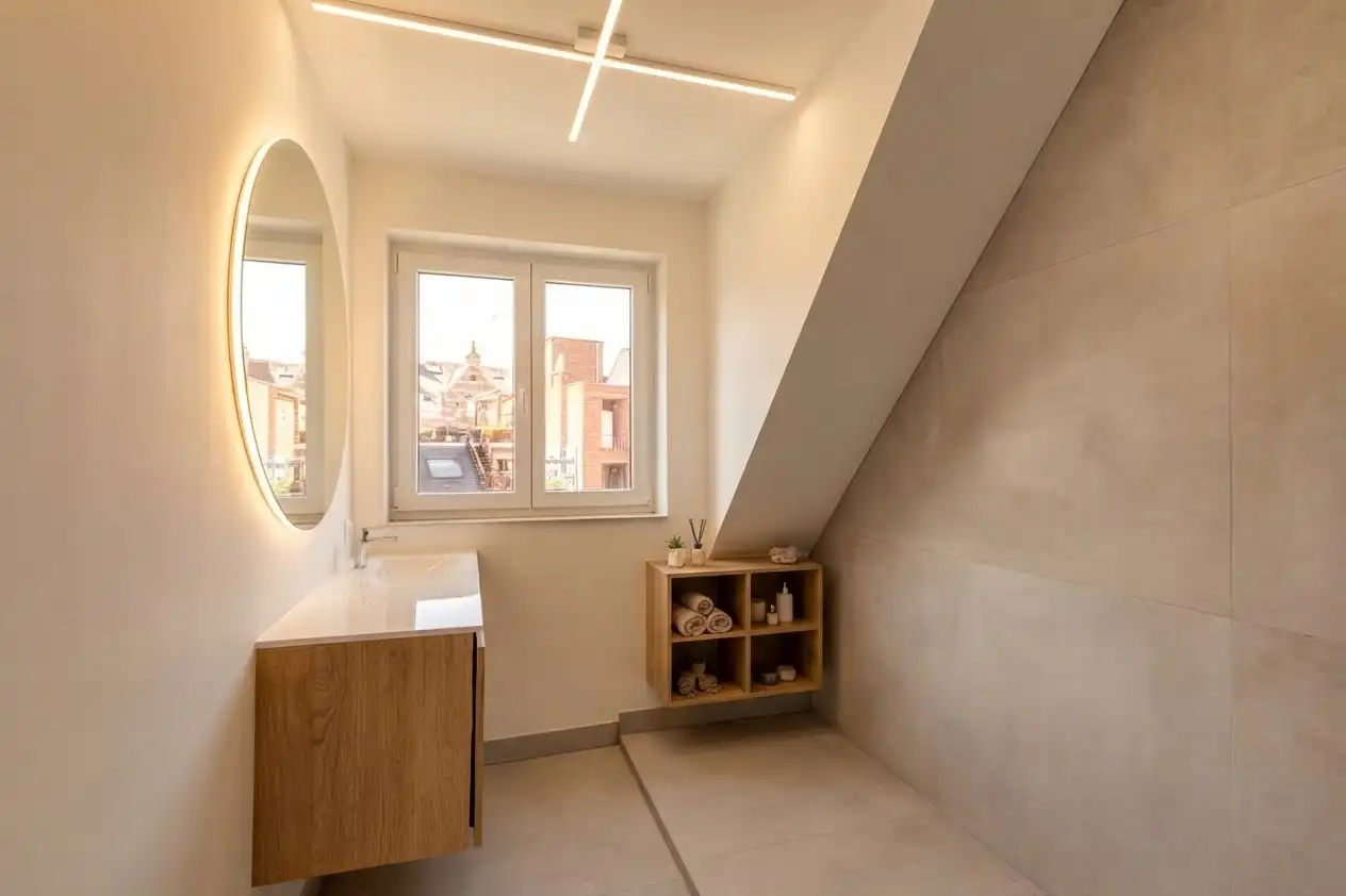 Gerenoveerd DUPLEX appartement in centrum Lier met 3 slaapkamers op 50 meter van de Grote Markt foto 17