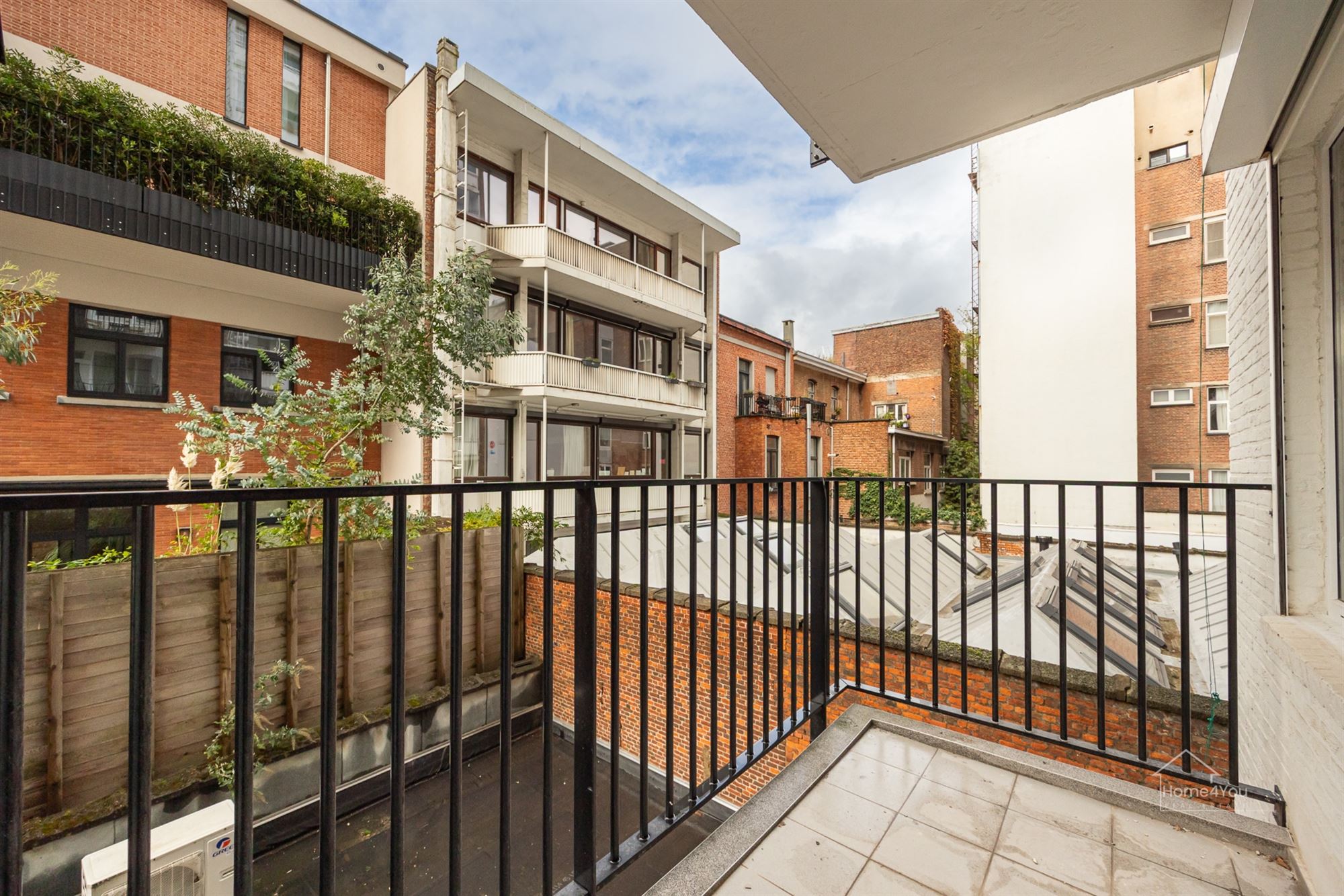 Prachtig gerenoveerd appartement in hartje Antwerpen te koop foto 12