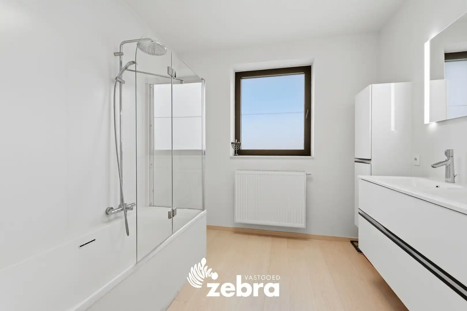 Recente moderne woning (2024) met 4 slaapkamers en tuin in Tielt! foto 20