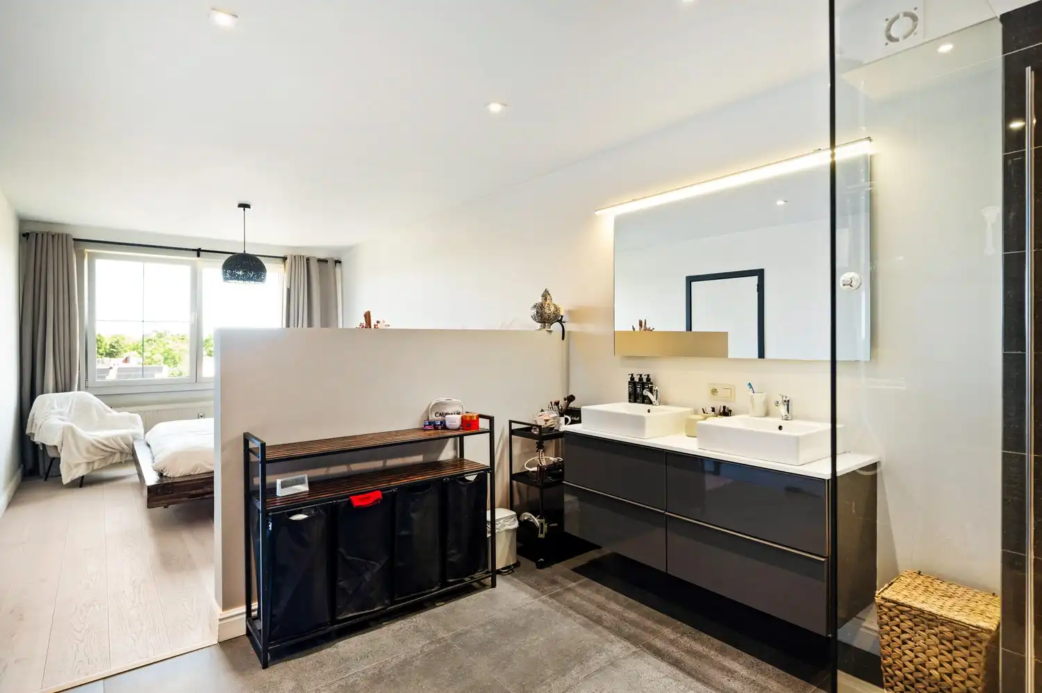 Twee slaapkamer appartement met open leefruimte te Mortsel foto 15