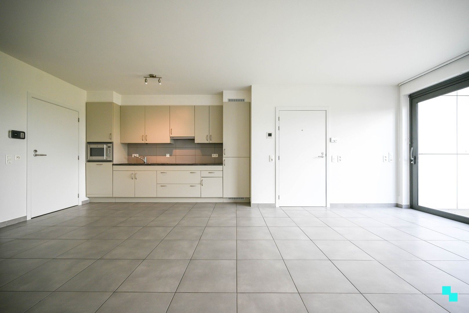 Charmant tweeslaapkamerappartement nabij centrum foto 4