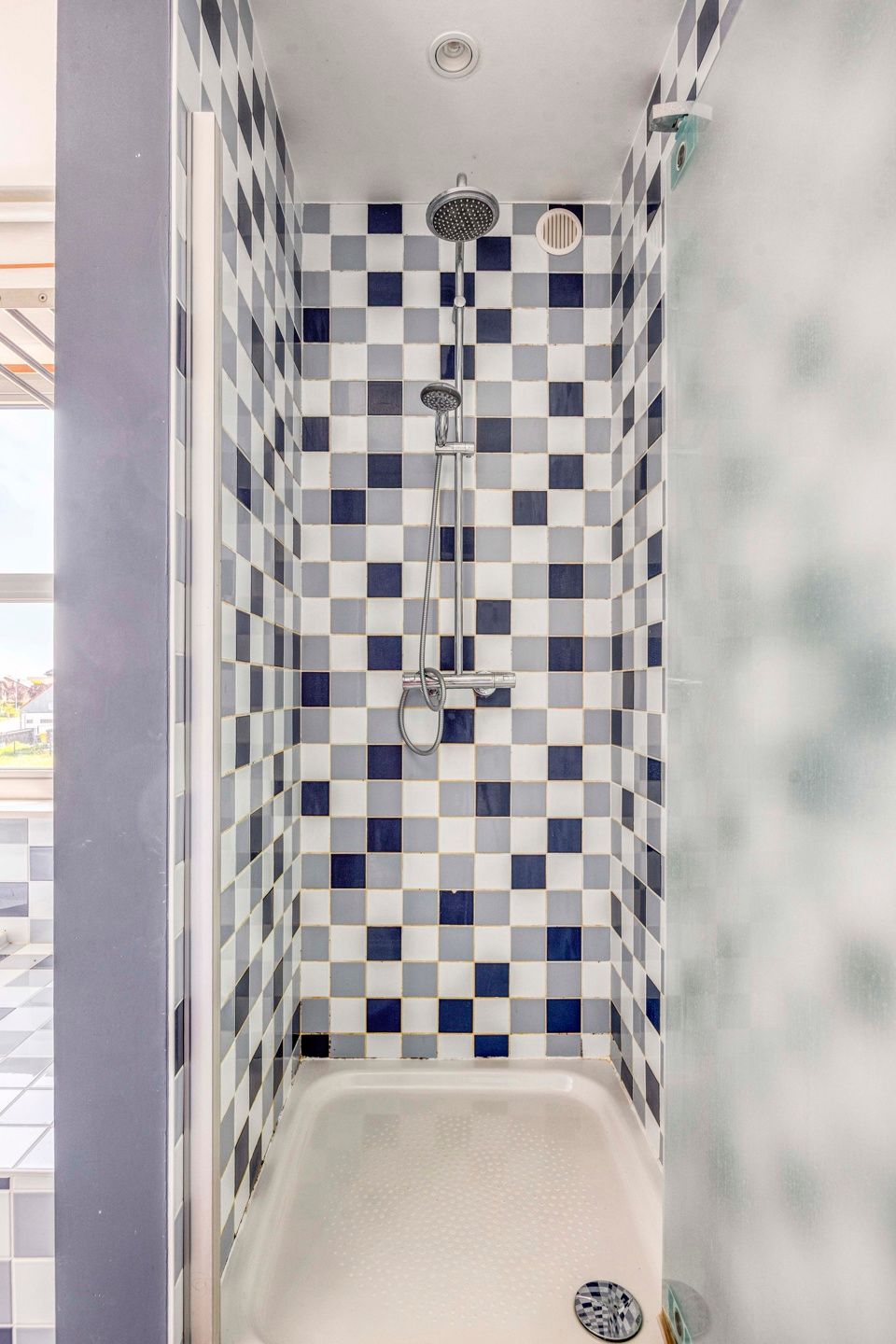 Prachtige villa op ruim perceel met mooi vergezicht foto 33