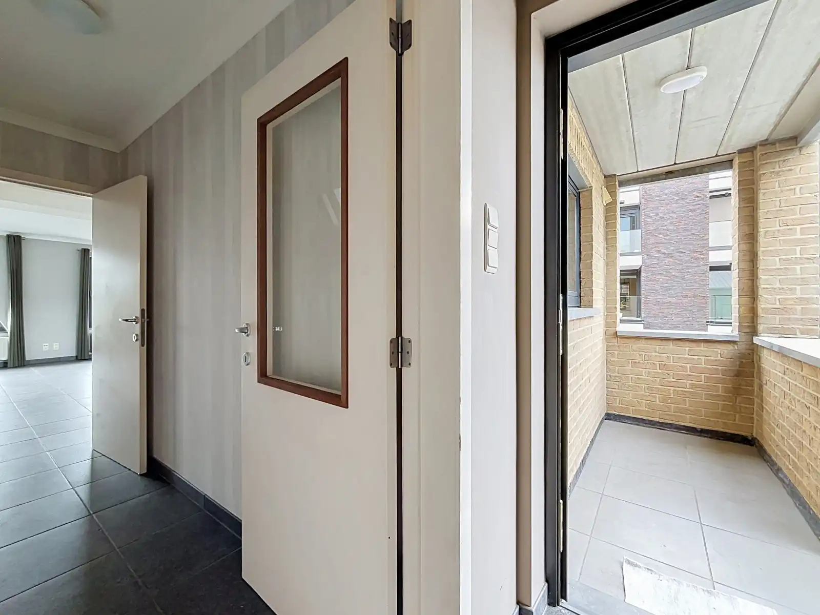 Ruim duplex appartement -  €995 + €50 vaste kosten foto 2