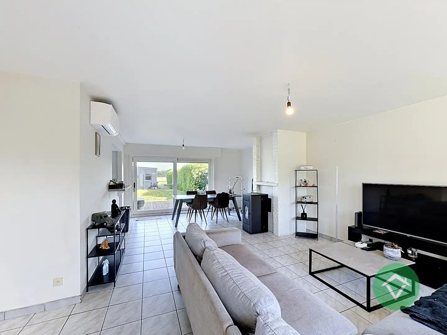 Woning met 3 slaapkamers en garage te Ichtegem  foto 3