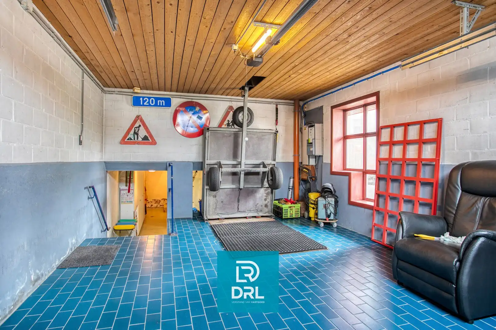 Grote villa met praktijkruimte en prachtige tuin te Knesselare foto 23