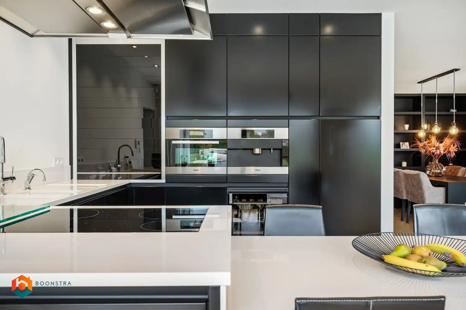 Uitzonderlijk ruime villa met 4 slpkrs en zwembad te Putte foto 9