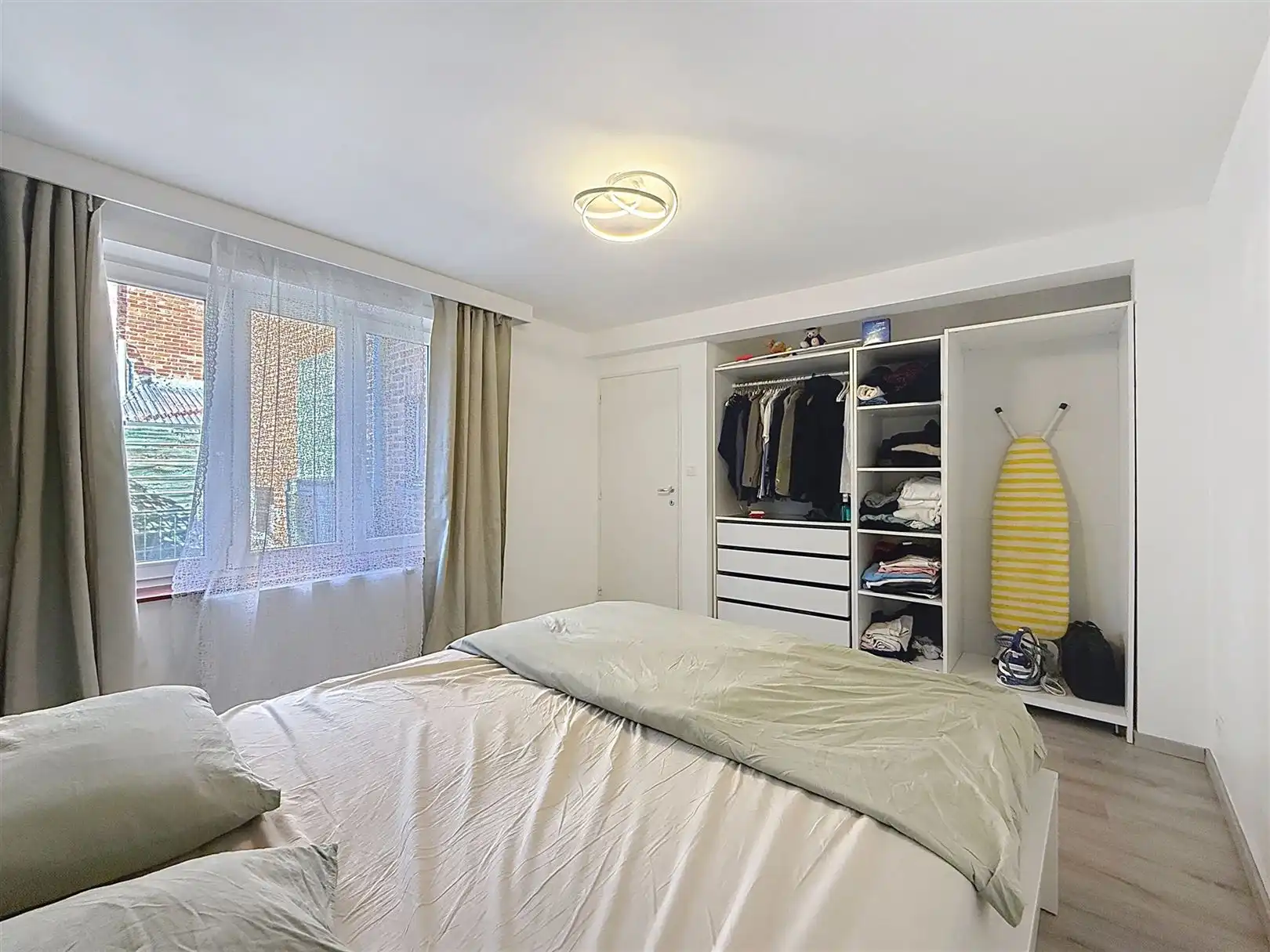 Eén slaapkamer apparment met kelder foto 15