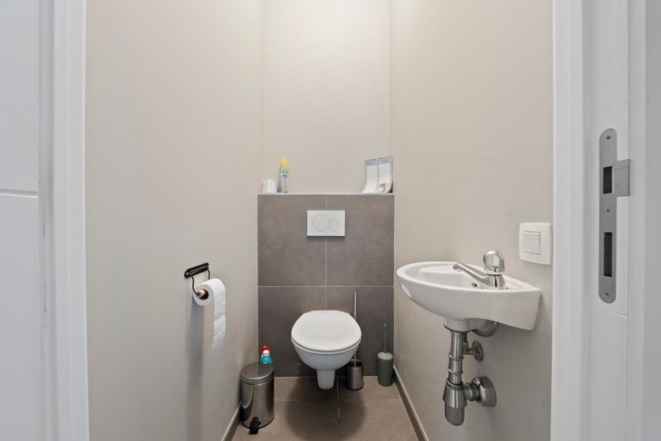 KNAP INSTAPKLAAR APPARTEMENT MET STAANPLAATS IN HET CENTRUM VAN HASSELT foto 19