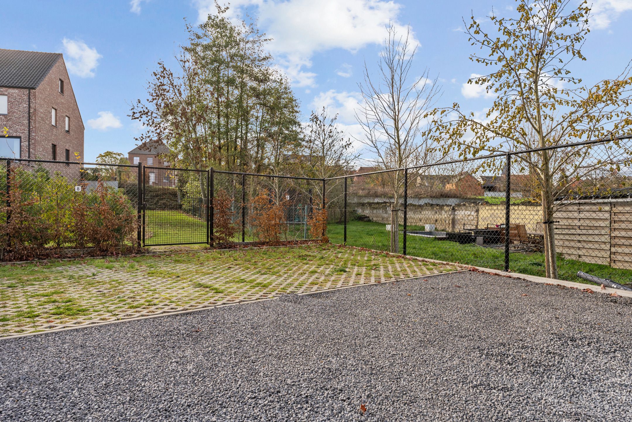 Recent duplex appartement met 2 parkings te Zichen foto 24