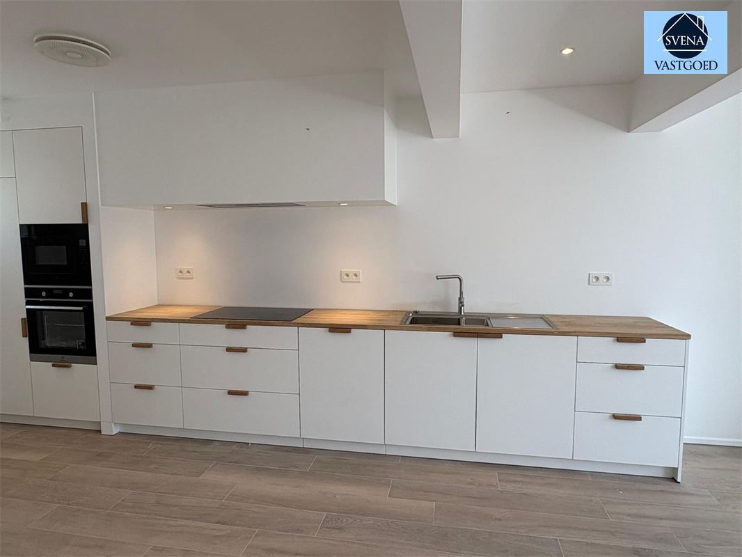 GERENOVEERD APPARTEMENT MET 2 SLAAPKAMERS foto 4