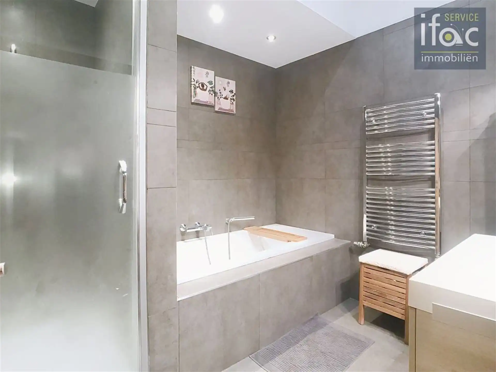 Appartement 2 slpks, 2 badkrs & garagebox foto 16