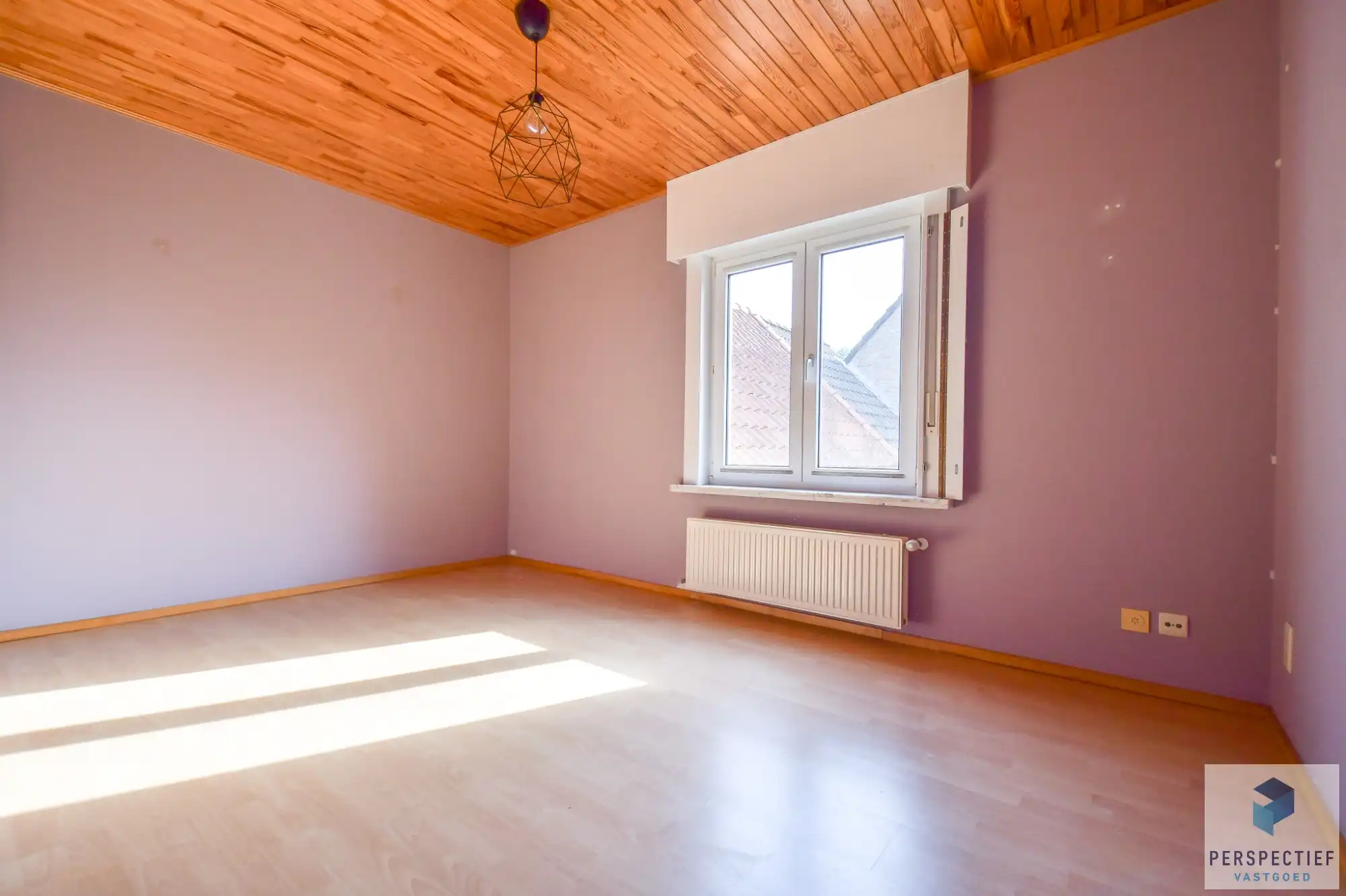 Instapklare GROTE (227m²) halfopen bebouwing (BJ 2001) met 4 slpks, dubbele garage & tuin foto 17