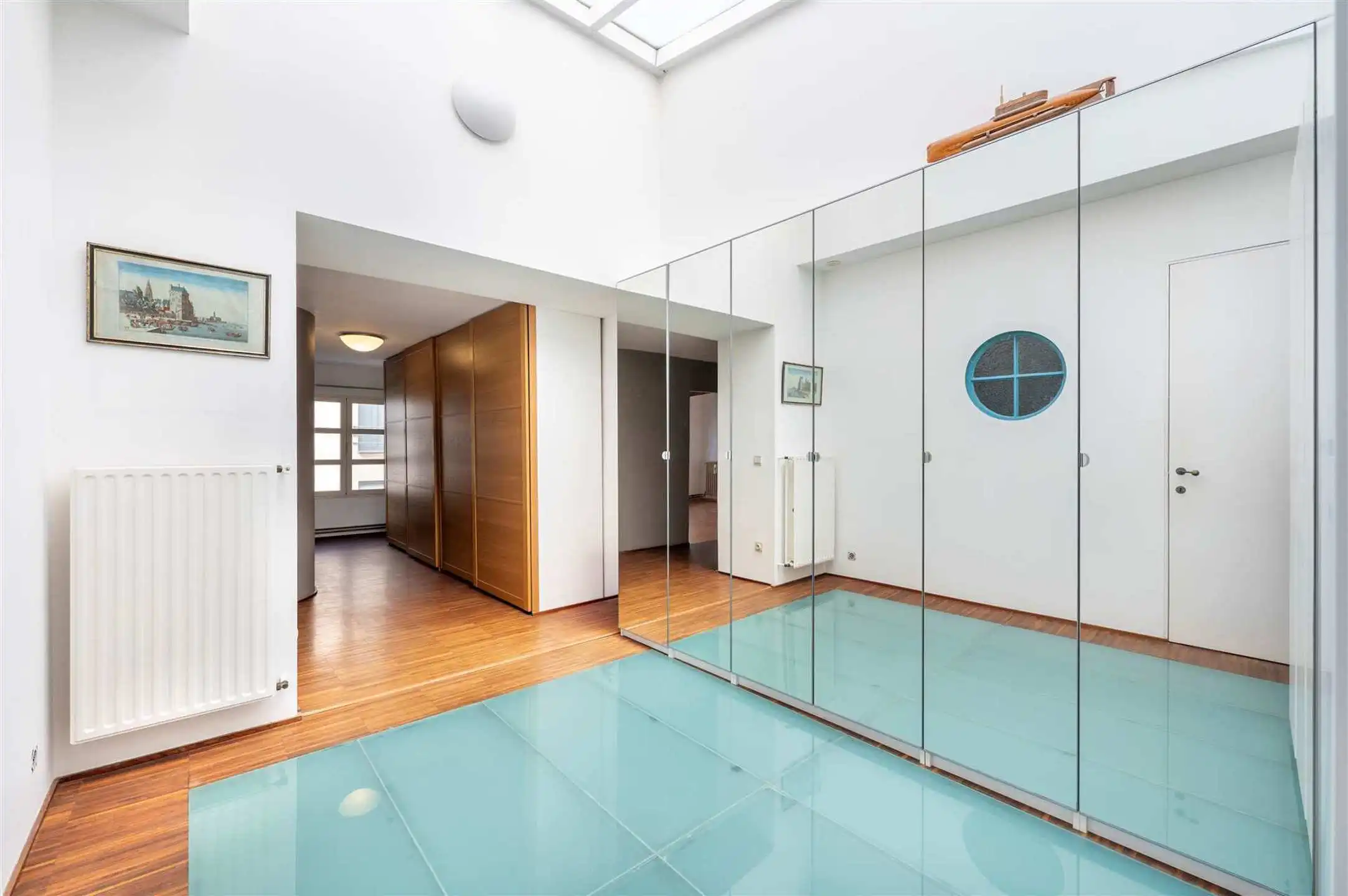 Herenhuis met zuidgerichte tuin en terras in het historisch centrum foto 15