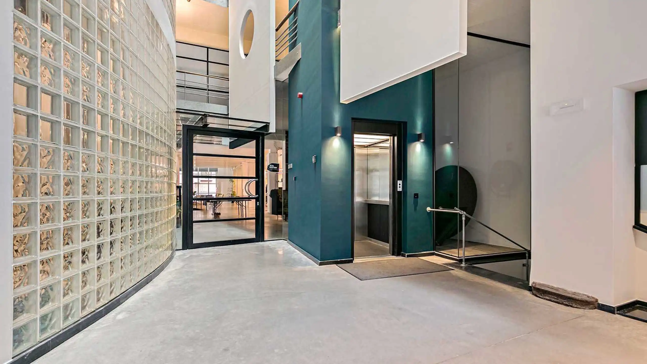 Kantoor 185 m² in gerenoveerd pakhuis, Oudeleeuwenrui   foto 4