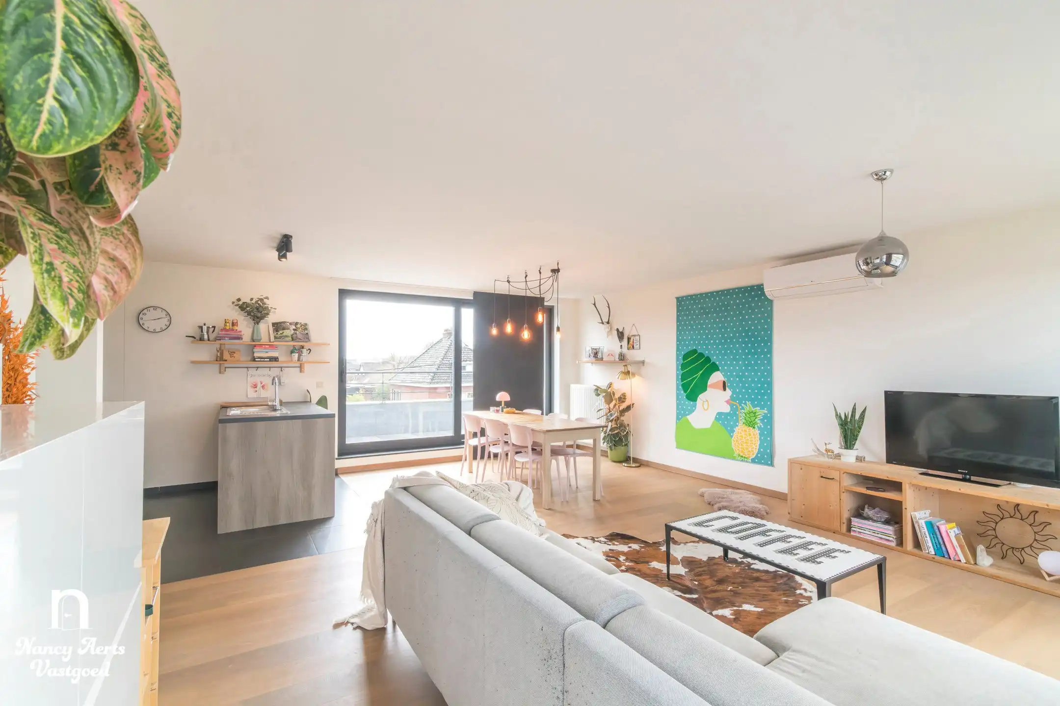 Lichtrijk penthouse met groot rondom terras en 2 parkings foto 2