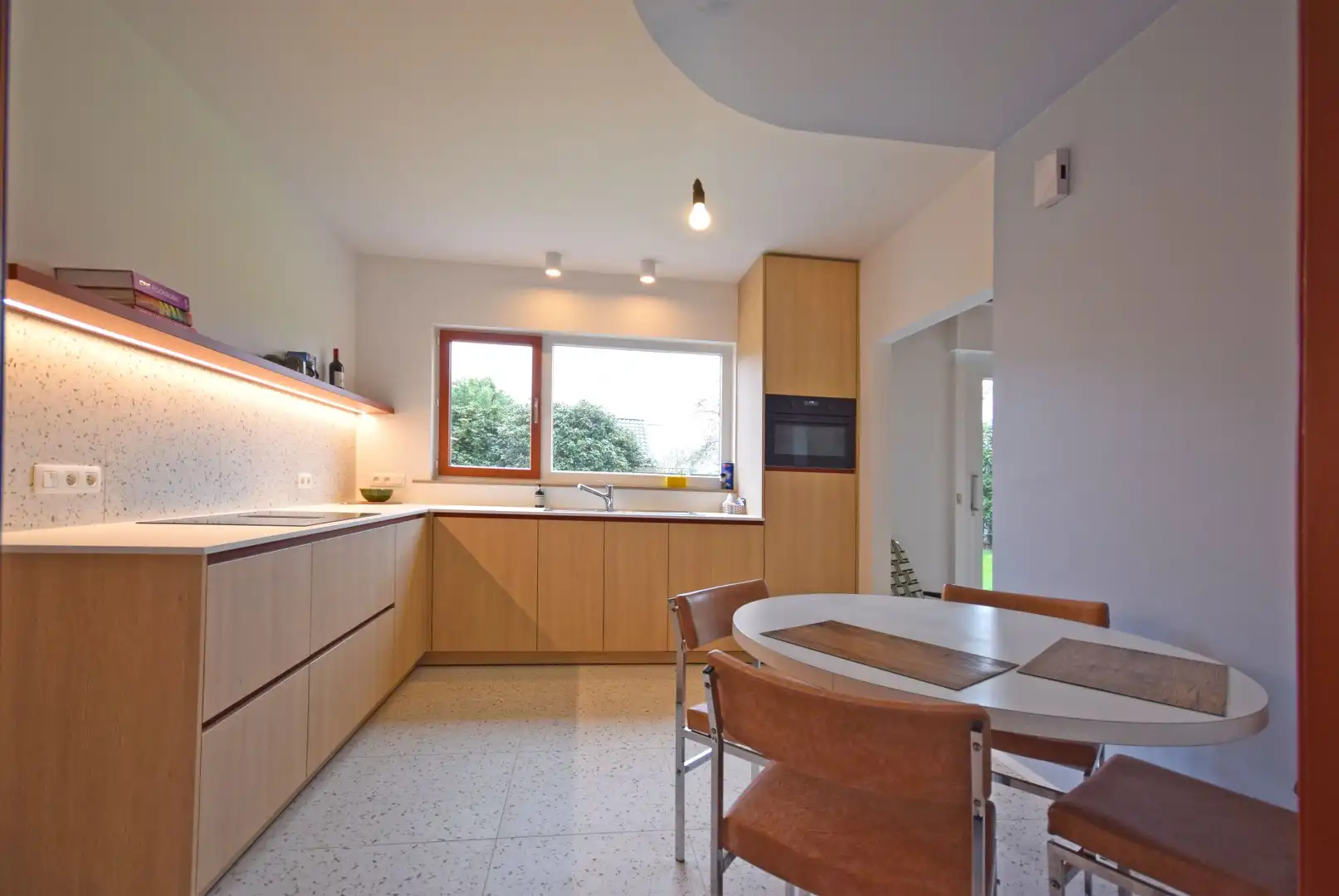 BUNGALOW IN RUSTIGE WOONWIJK foto 6