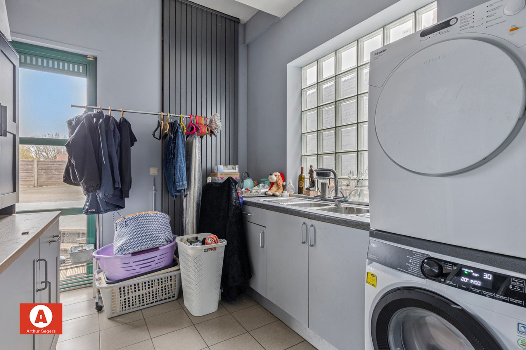 Ruime woning met handelsruimte op topligging in Malderen  foto 20