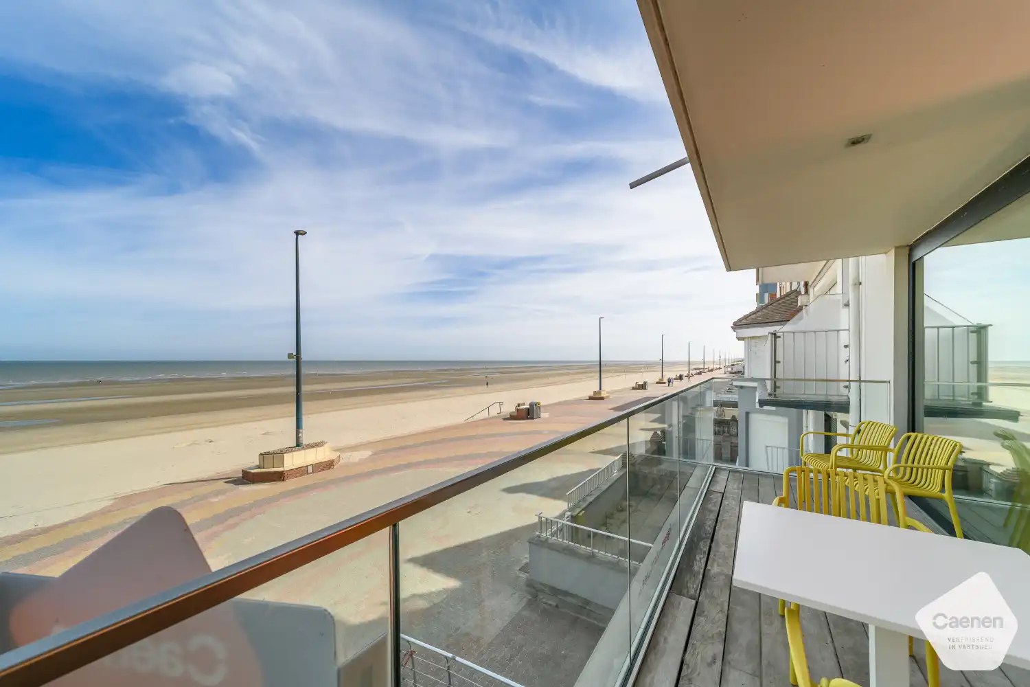 Te Koop – Instapklaar Gemeubeld Appartement met Frontaal Zeezicht foto 9