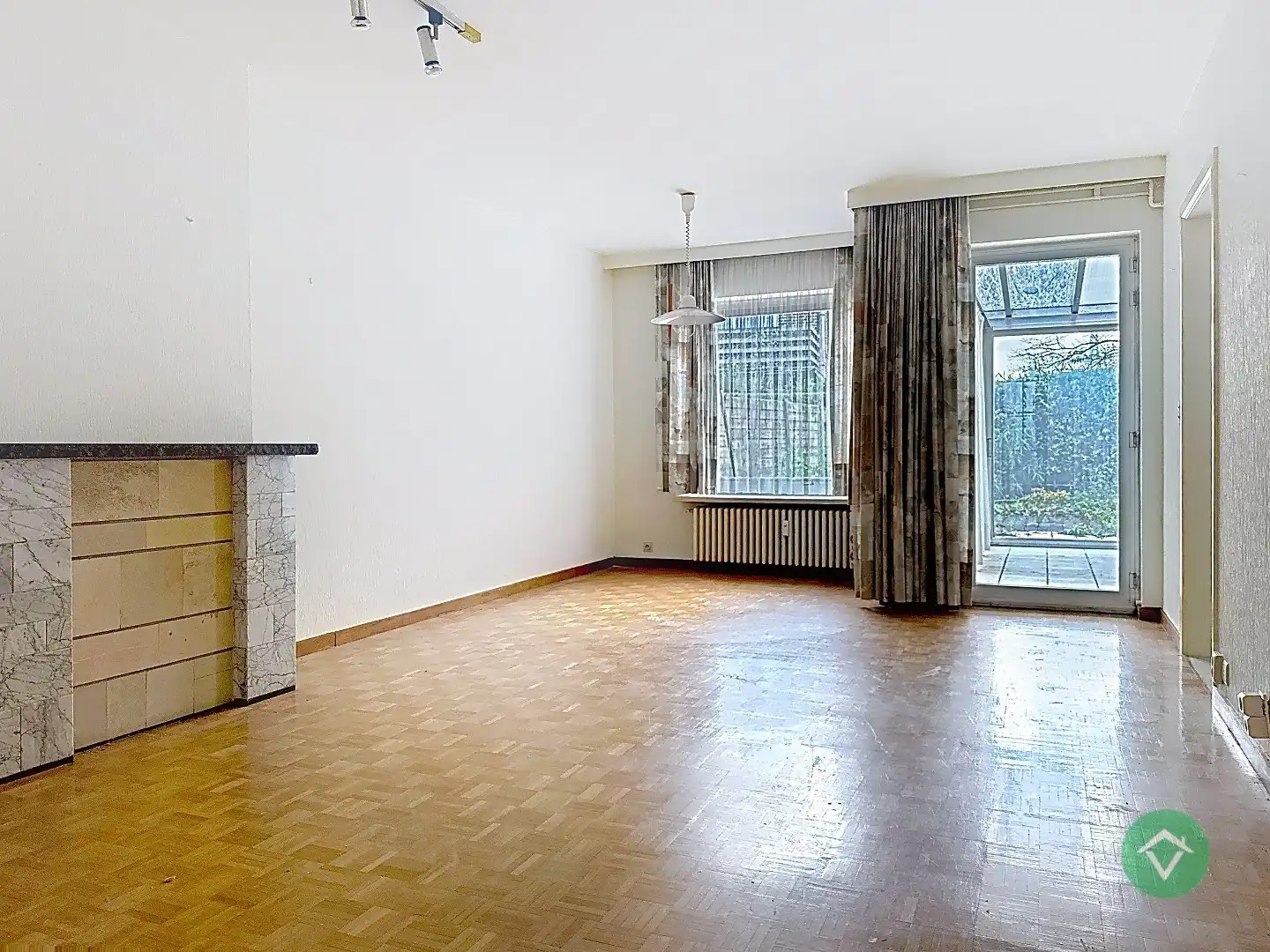 Gelijkvloers appartement met autostandplaats en garage te Roeselare  foto 4