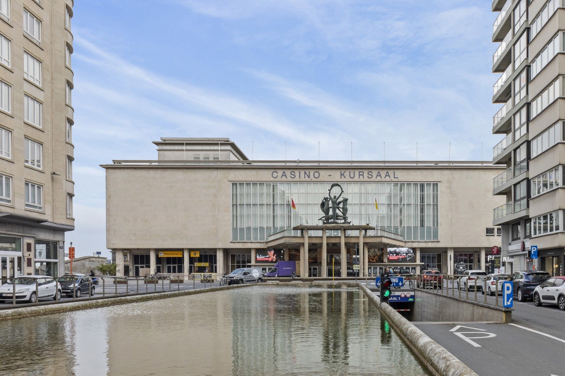 PERFECTE LOCATIE: Zeer ruim 2 slpk appartement en leuk zicht foto 18