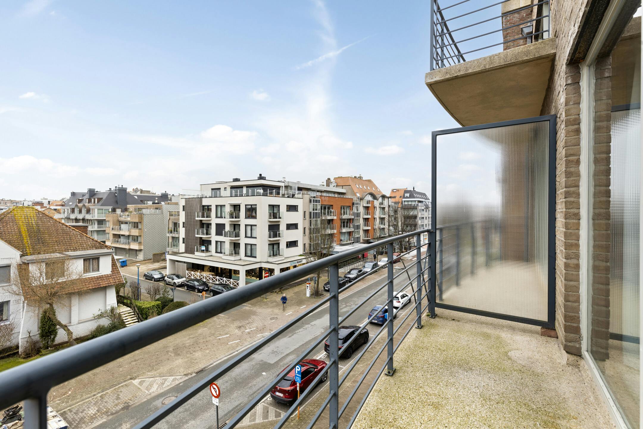 Ruim appartement met 2 slaapkamers en 2 badkamers in Koksijde foto 4