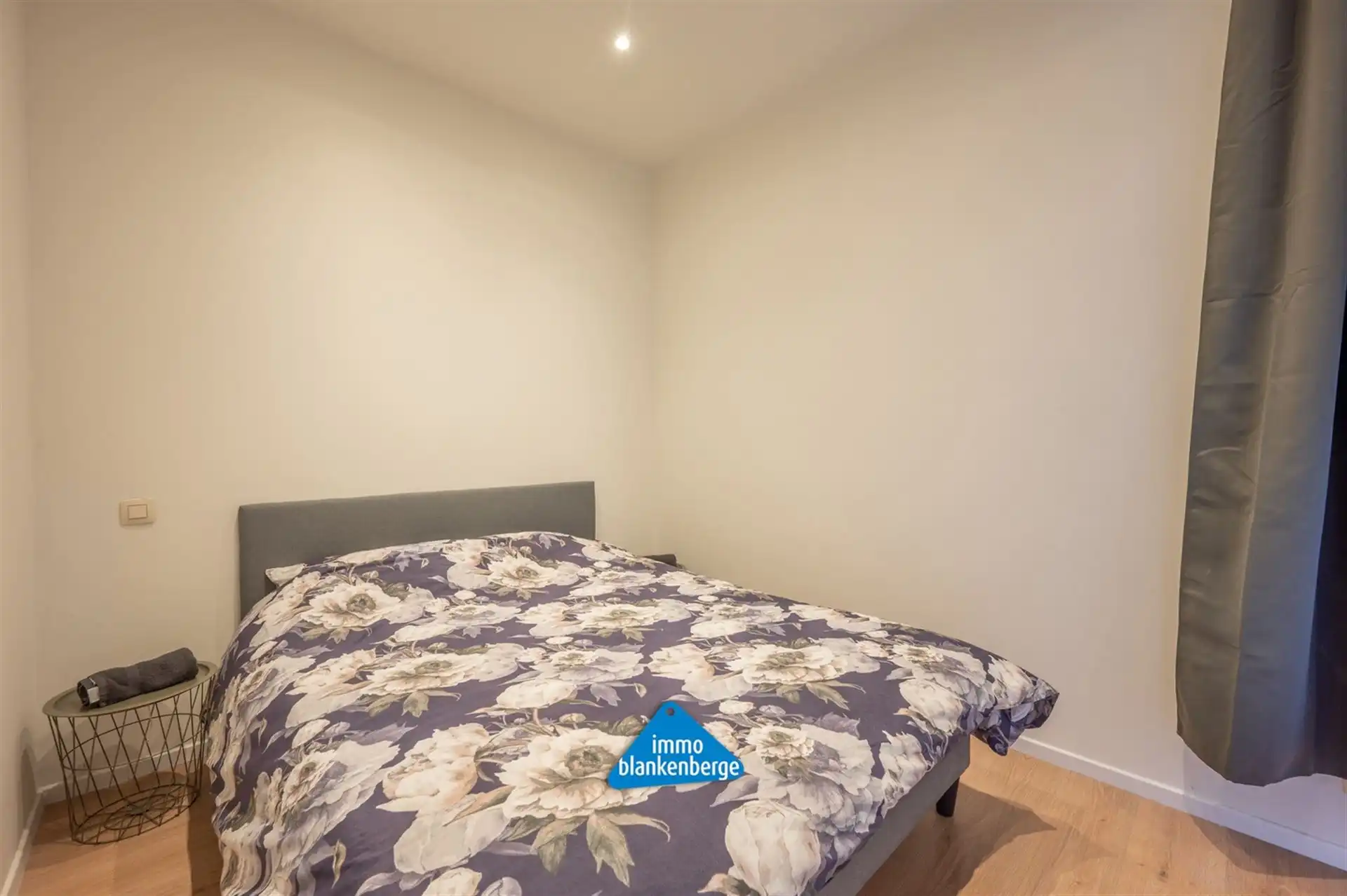 Ruim Gelijkvloers Appartement op de Zeedijk met Frontaal Zeezicht foto 13