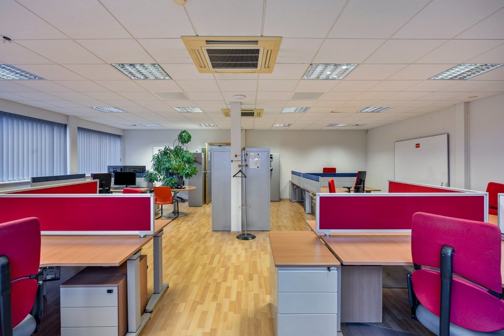 Kantoor te koop in het industriepark te Haasrode/Heverlee met 14 parkings - opp. 626 m² - verkoop van aandelen foto 10