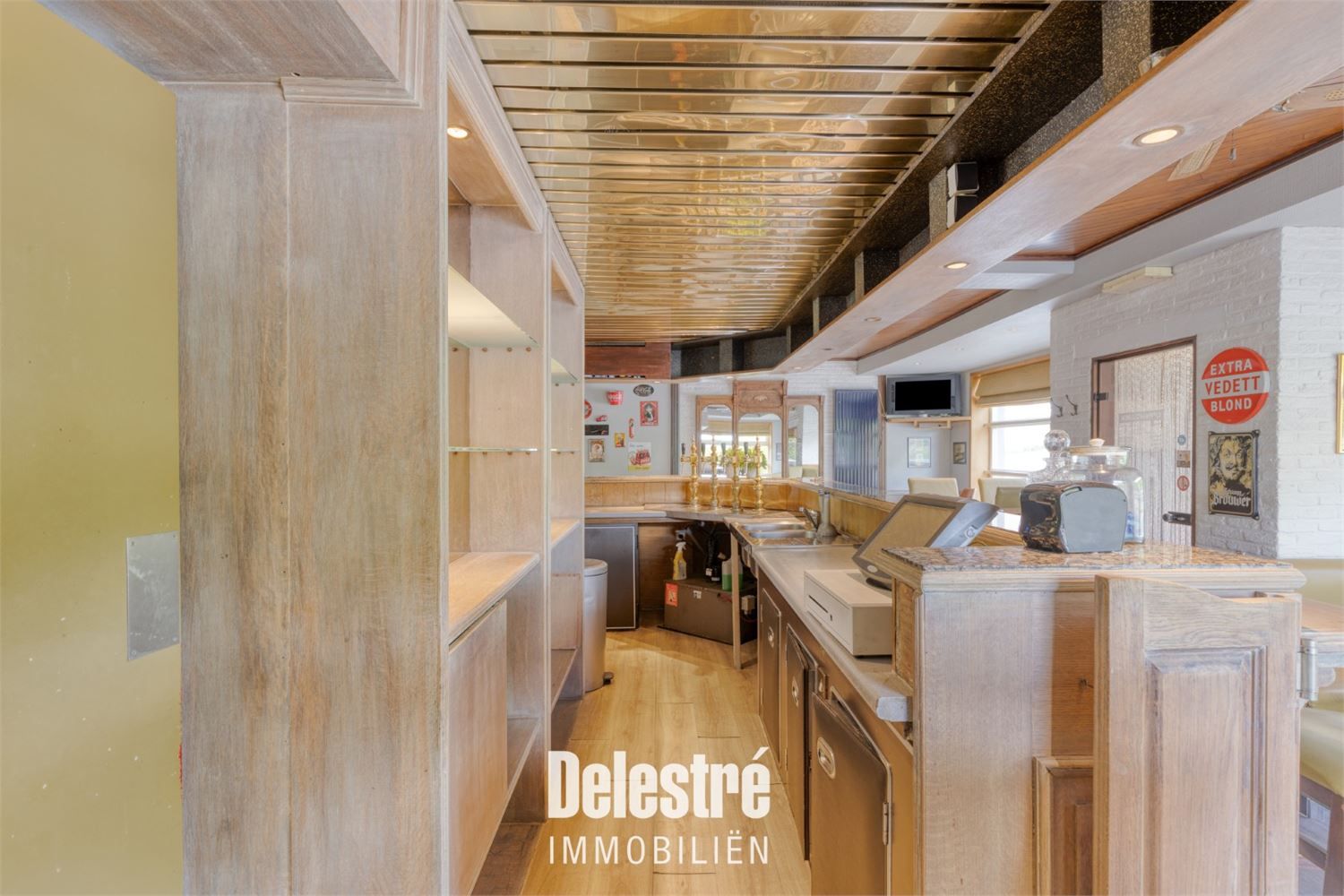 SOLIDE GEBOUW MET UITZONDERLIJKE OPP. 441 M2 foto 16