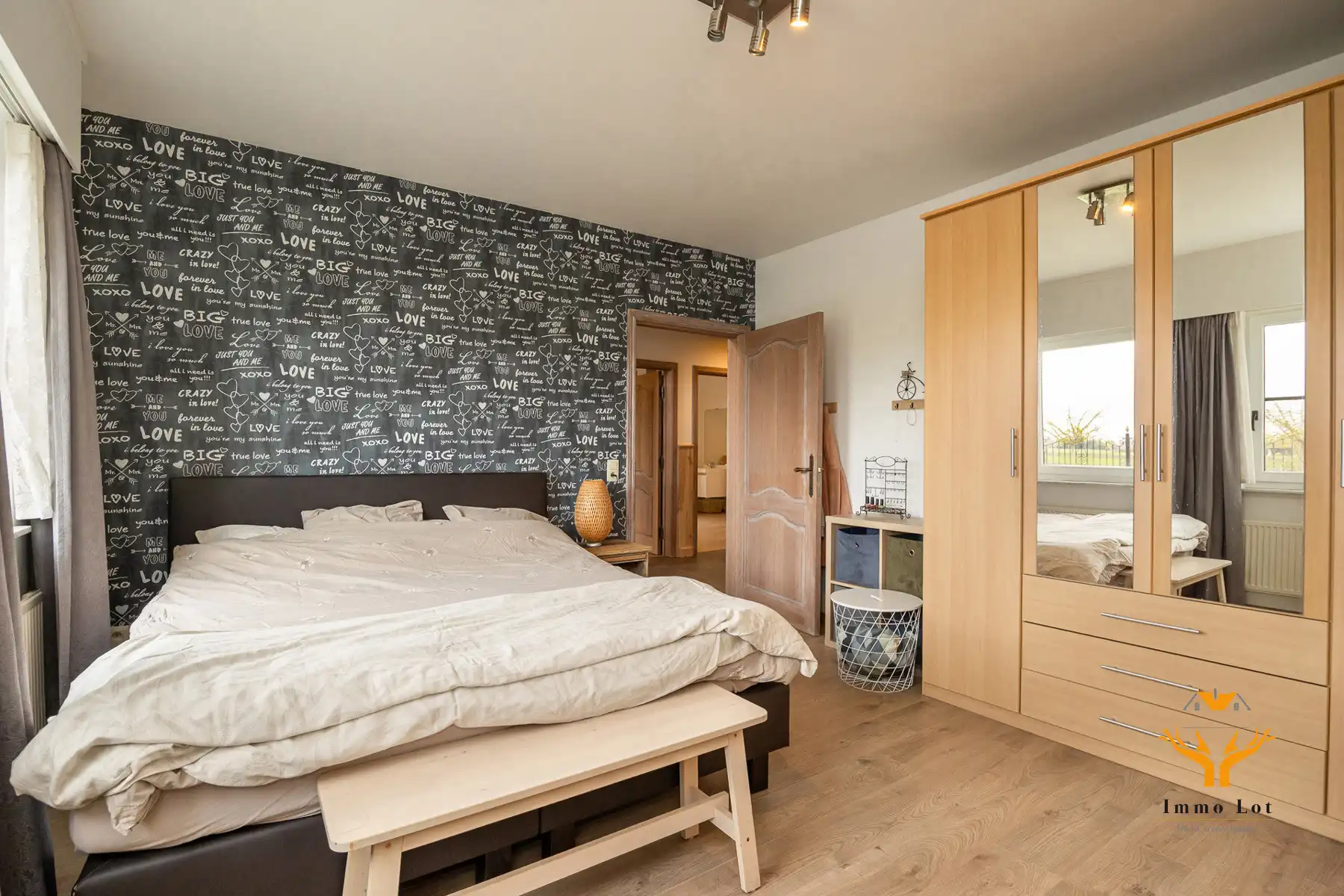 Instapklare gezinswoning met 7 slpk en tal van mogelijkheden foto 15