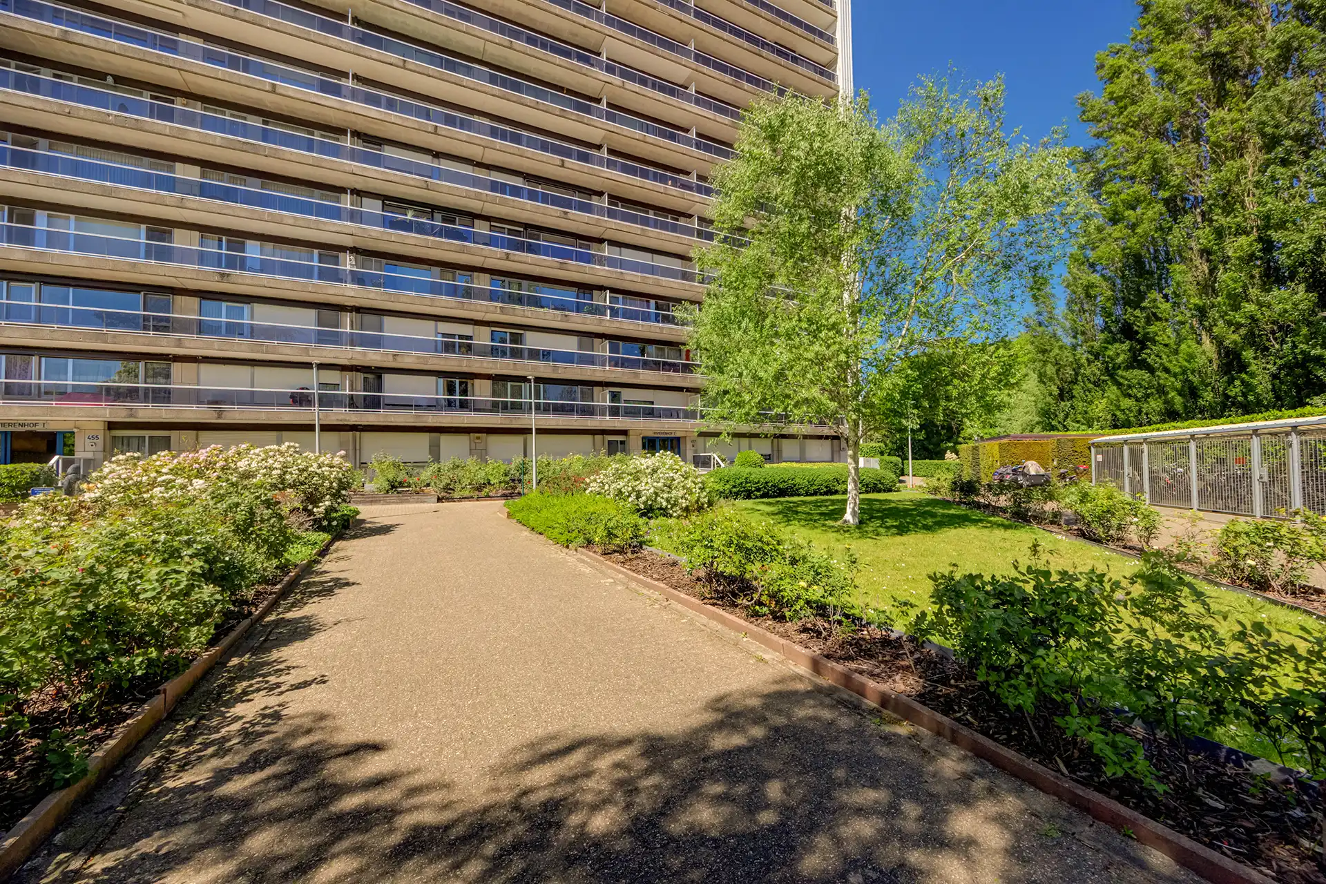 Appartement met 3 slpk (13°verdieping L) en een groot terras foto 2