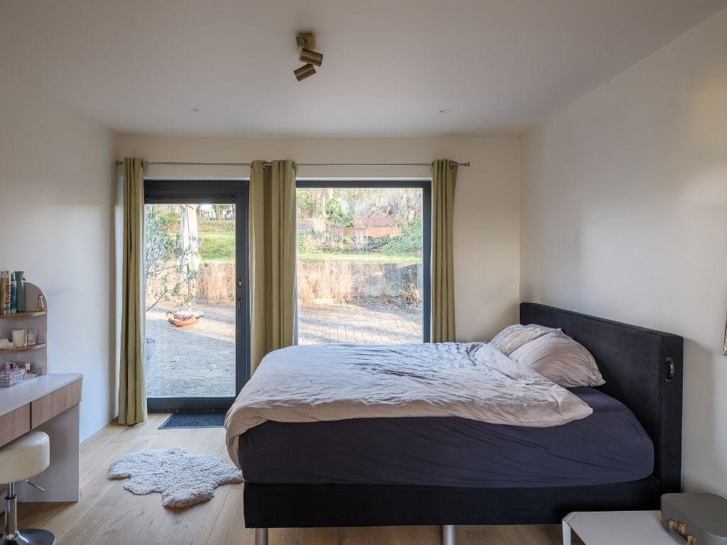 Scheldewindeke – Ruime woning met loftkarakter in een groen, glooiend landschap op slechts 20 minuten van Gent foto 18