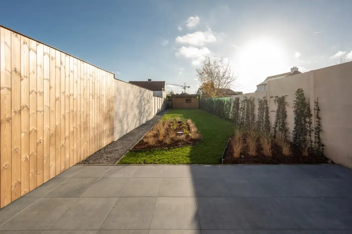 Volledig gerenoveerde en energiezuinige woning met prachtige diepe tuin foto 8