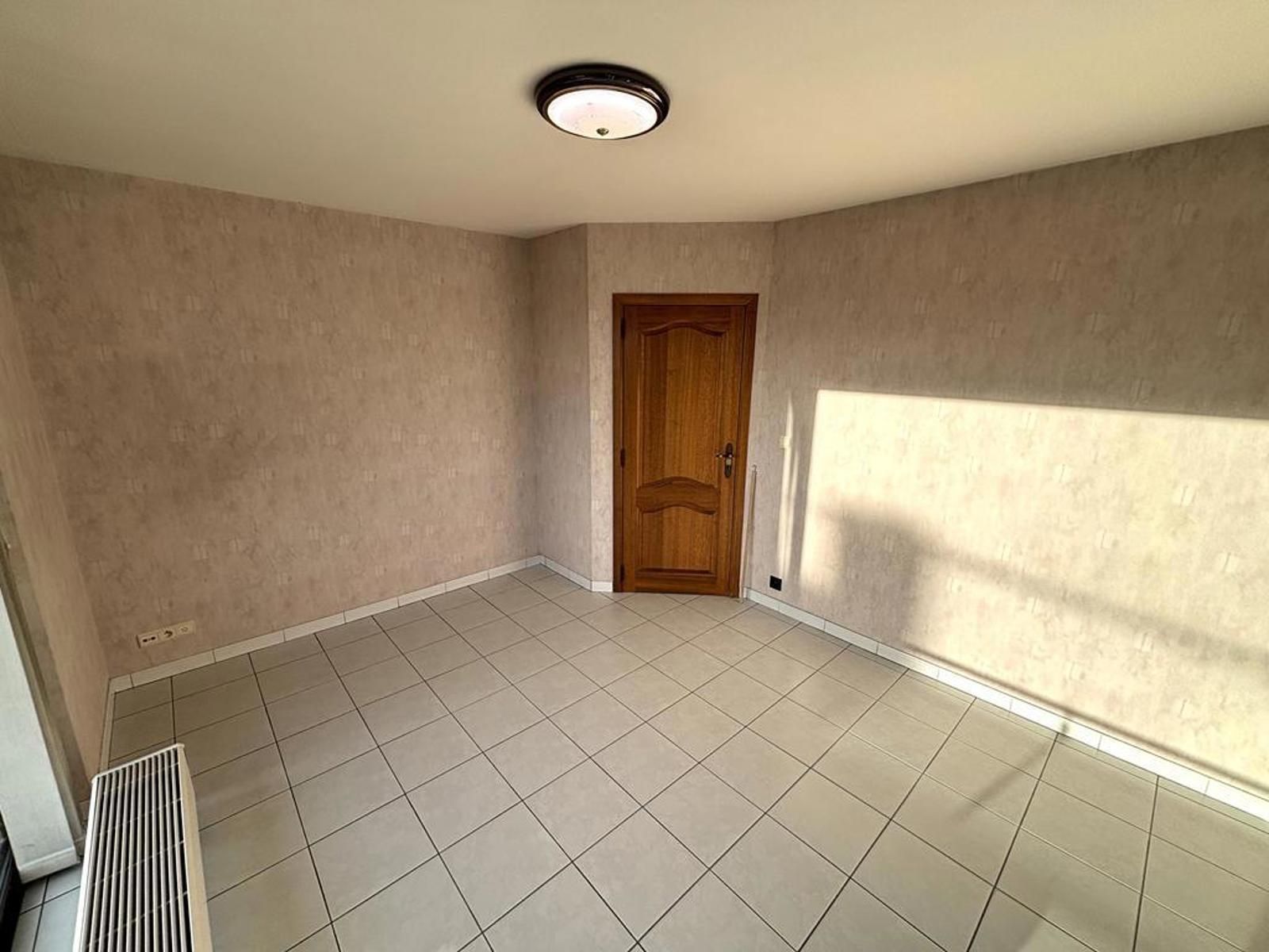 Instapklare halfopen bebouwing met 4 slaapkamers!  foto 18