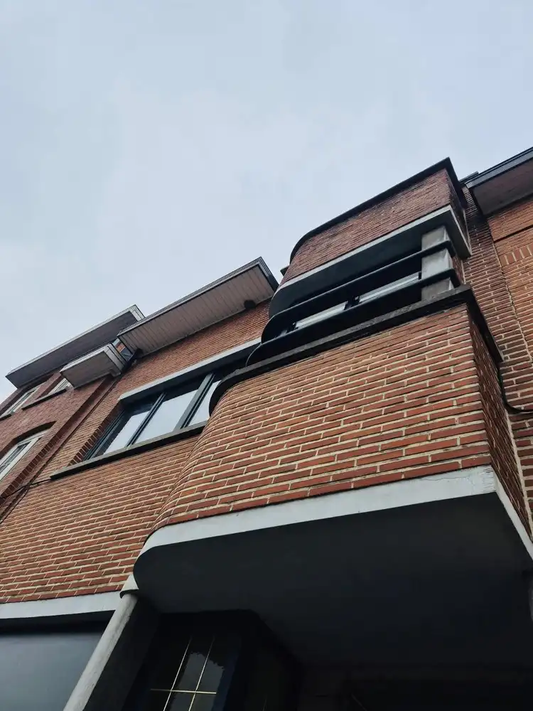 Charmante woning met 3 slaapkamers, garage en grote zolder foto 3