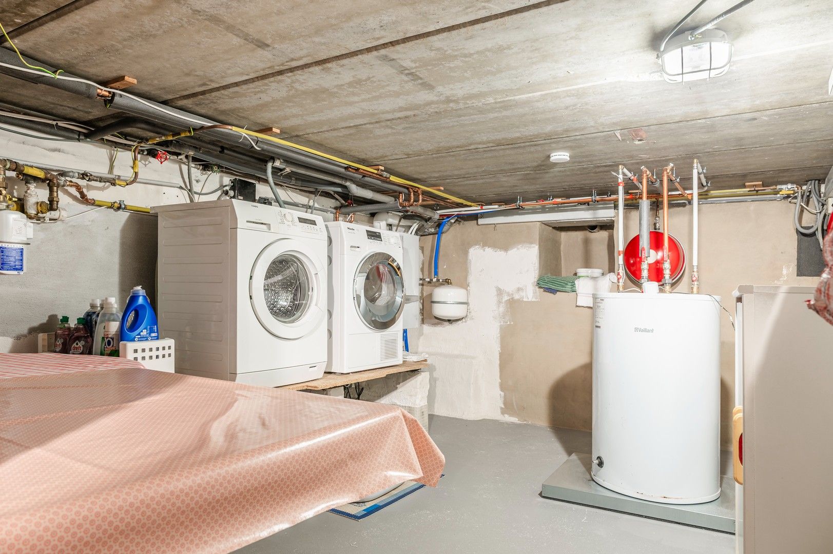 Lichtrijke woning met open leefruimte en garage! foto 23