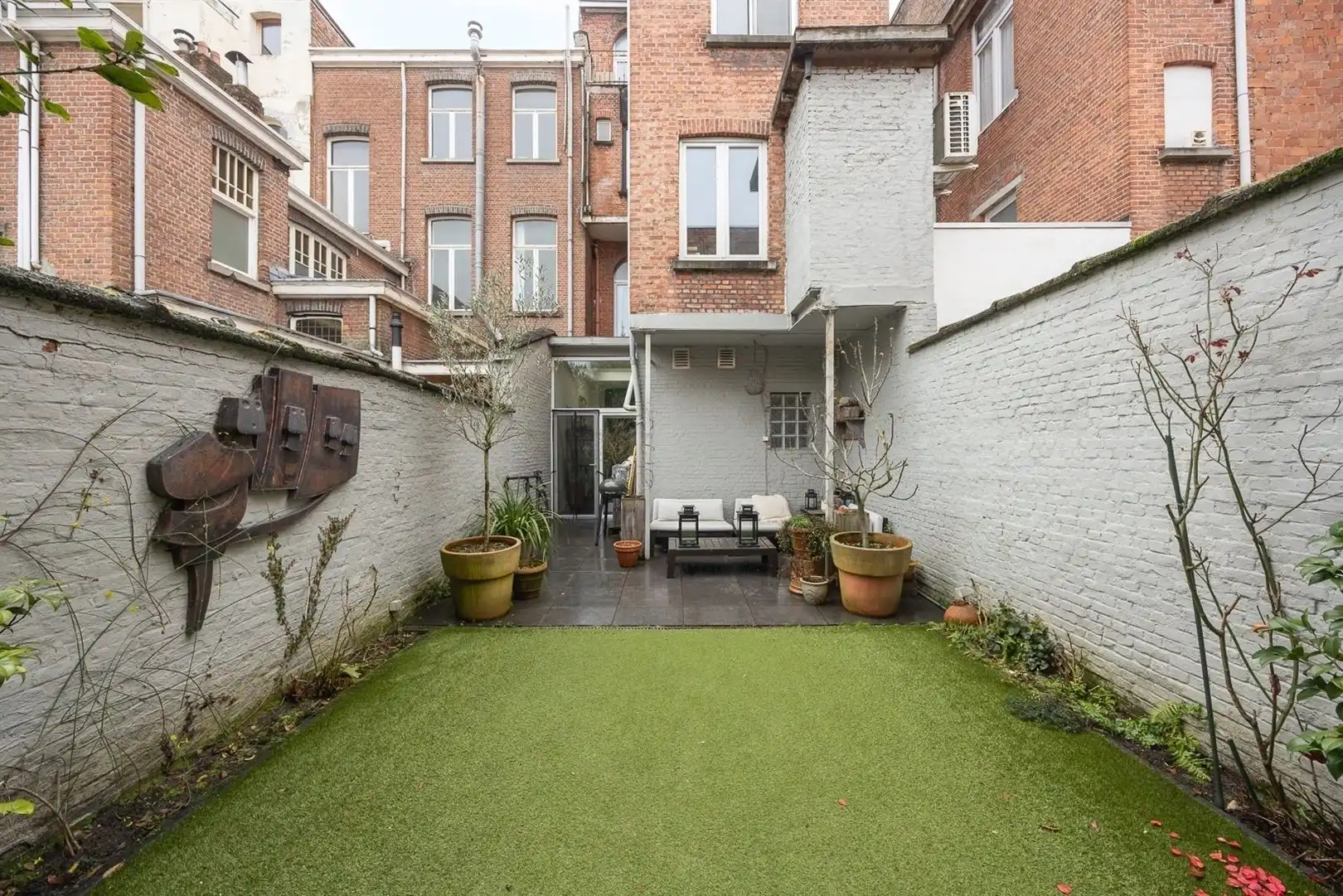 Karaktervolle herenwoning met zee aan ruimte foto 19