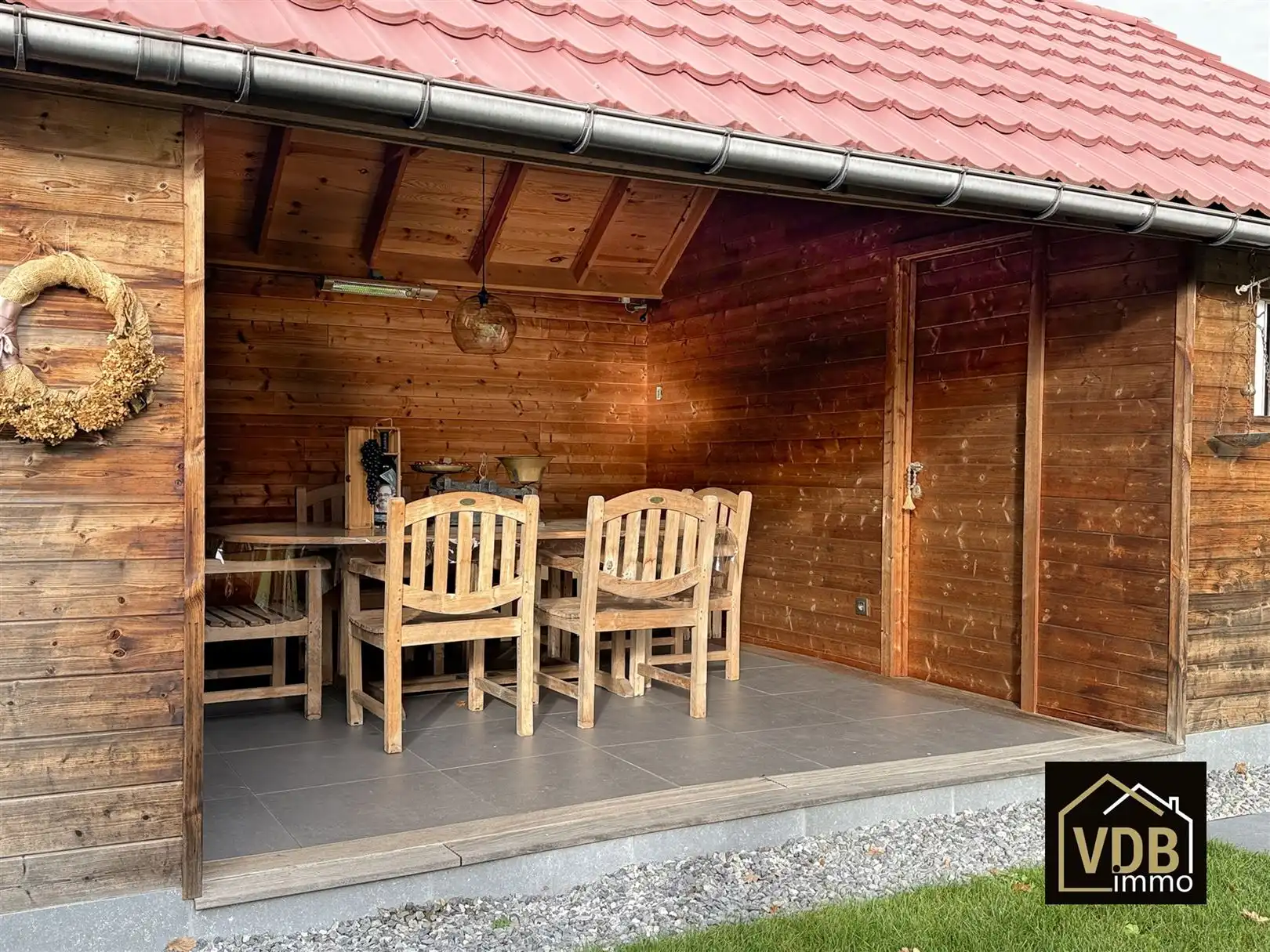 Instapklare halfopen bebouwing met 3 slaapkamers foto 27