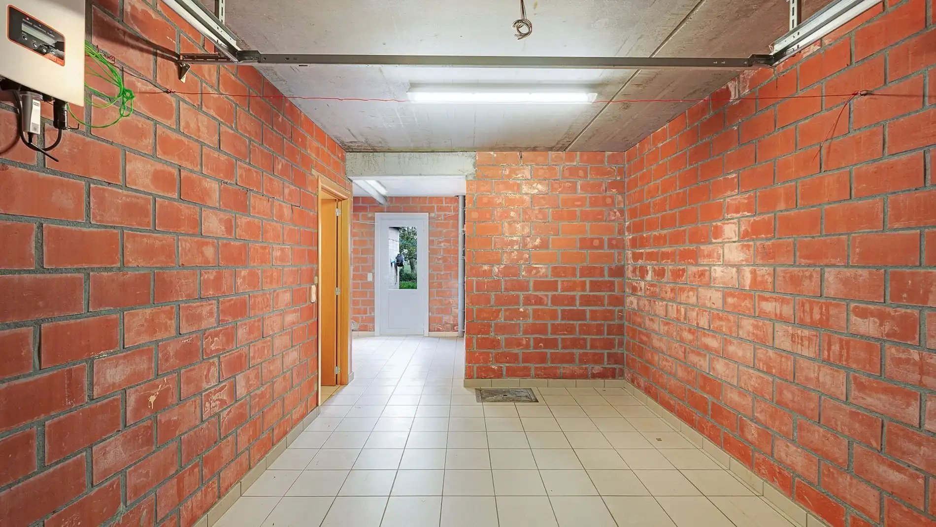 Woning met garage en tuin te Vlissegem (De Haan) foto 8