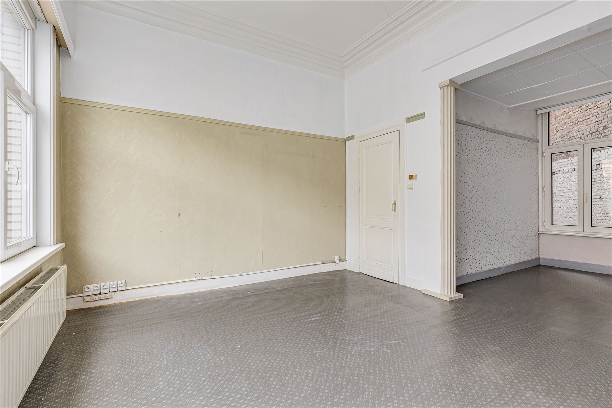 Charmante woning met enorm potentieel in hartje Berchem foto 11