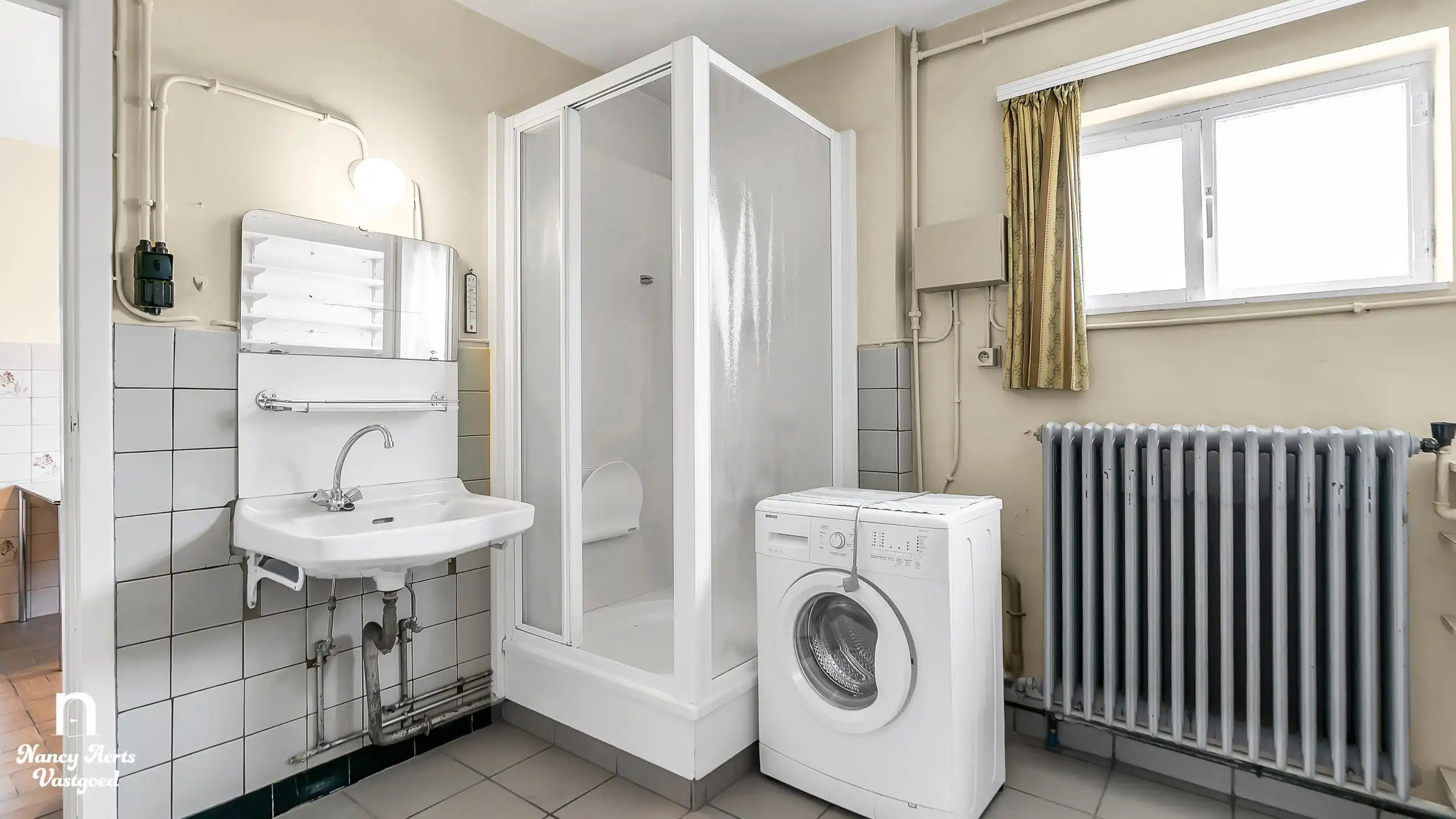 Woning op 1.287 m² met zuidtuin en renovatiepotentieel foto 16
