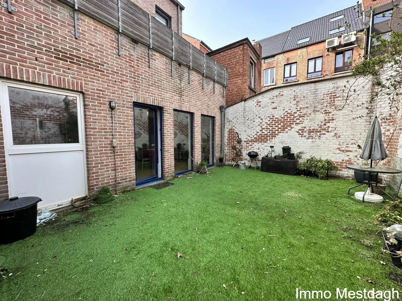 Charmant Gelijkvloers Appartement met Ruim Terras in Hartje Diest. foto 16